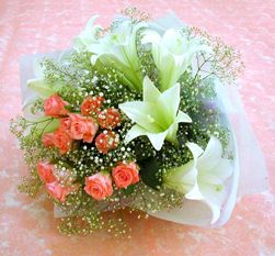 Ertu�rulgazi Mah �i�ek g�nderme  lilyum ve 7 adet g�l buket