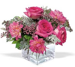 �stasyon Mah �i�ek yolla  cam i�erisinde 5 g�l 7 gerbera �i�egi