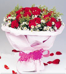 Tando�an Mah g�venli kaliteli h�zl� �i�ek  12 ADET KIRMIZI G�L BUKETI 