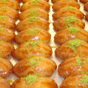 online pastaci Essiz lezzette 1 kilo Sekerpare Sel�uklu Mah kaliteli taze ve ucuz �i�ekler 