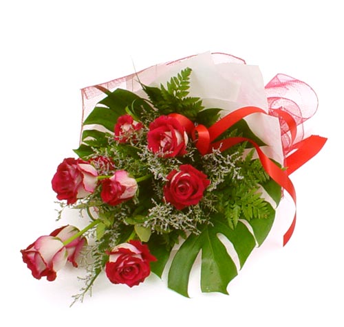 �i�ek g�nder 7 adet kirmizi g�l buketi Mevlana Mahallesi �i�ek sat��� 