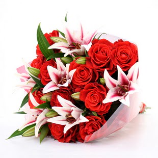Menderes Mah �i�ek yolla , �i�ek g�nder  3 dal kazablanka ve 11 adet k�rm�z� g�l