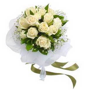 Andi�en Mahallesi �i�ek�iler  11 adet benbeyaz g�llerden buket 