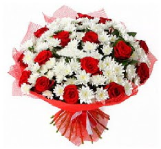 11 adet k�rm�z� g�l ve 1 demet krizantem me�rutiyet �i�ek�i ma�azas� 