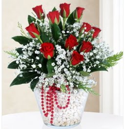 9 adet k�rm�z� g�l cam i�erisinde Atat�rk Mahallesi �i�ek sipari�i 
