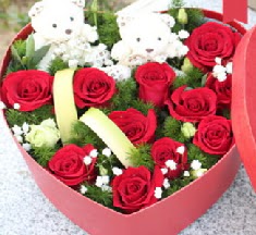 2 adet ay�c�k 9 k�rm�z� g�l kalp i�erisinde Tando�an Mah g�venli kaliteli h�zl� �i�ek 