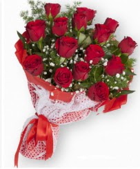 11 adet k�rm�z� g�l buketi �stasyon Mah �i�ek yolla 