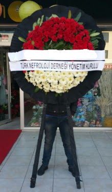 Cenaze �i�ek modeli Atat�rk Mah yurti�i �i�ek sipari�i 