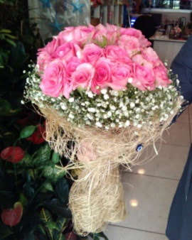 33 adet pembe g�l ni�an k�z isteme buketi Plevne Mahallesi �i�ek ma�azas� 