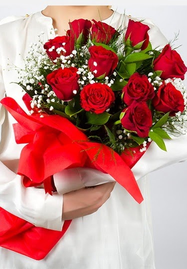 A�k G�lleri 11 Adet k�rm�z� g�l buketi H�rriyet Mah 14 �ubat sevgililer g�n� �i�ek 