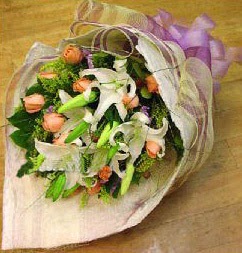 Tando�an Mah g�venli kaliteli h�zl� �i�ek  11 ADET G�L VE 1 ADET KAZABLANKA
