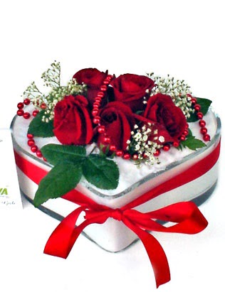 �stasyon Mah �i�ek yolla  EN �OK BEN SEVIYORUM Mika kalp 5 adet kirmizi g�l 