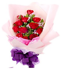 7 g�lden kirmizi g�l buketi sevenler alsin Plevne Mahallesi �i�ek ma�azas� 
