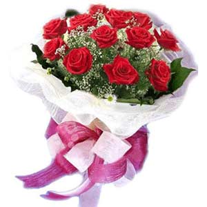 Mara�al�akmak Mah sevgilime hediye �i�ek  11 adet k�rm�z� g�llerden buket modeli