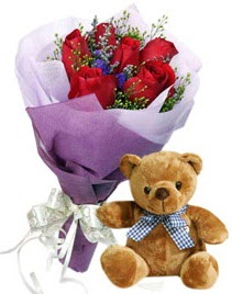 7 adet k�rm�z� g�l 15 cm boyutlar�nda ay�c�k Sincan �i�ek sipari�i vermek 