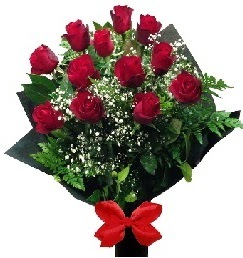 11 adet k�rm�z� g�lden buket H�rriyet Mah 14 �ubat sevgililer g�n� �i�ek 