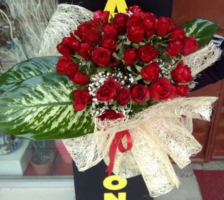 41 adet k�rm�z� g�l K�z isteme �i�e�i buketi H�rriyet Mah 14 �ubat sevgililer g�n� �i�ek 