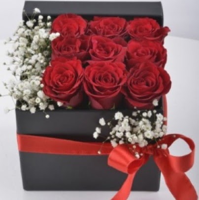 Kutu i�erisinde 9 adet k�rm�z� g�l Atat�rk Mah yurti�i �i�ek sipari�i 
